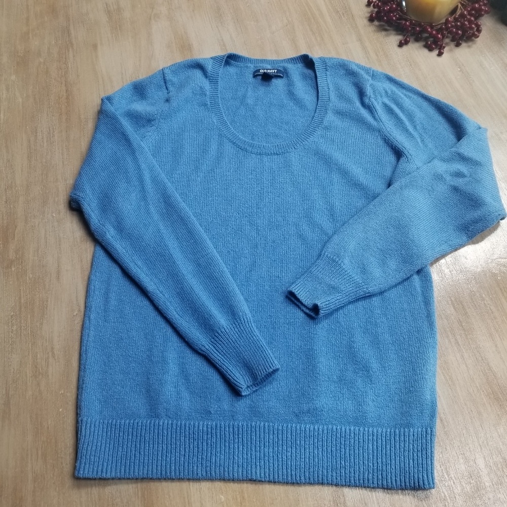 Old Navy Scoop Neck Sweater